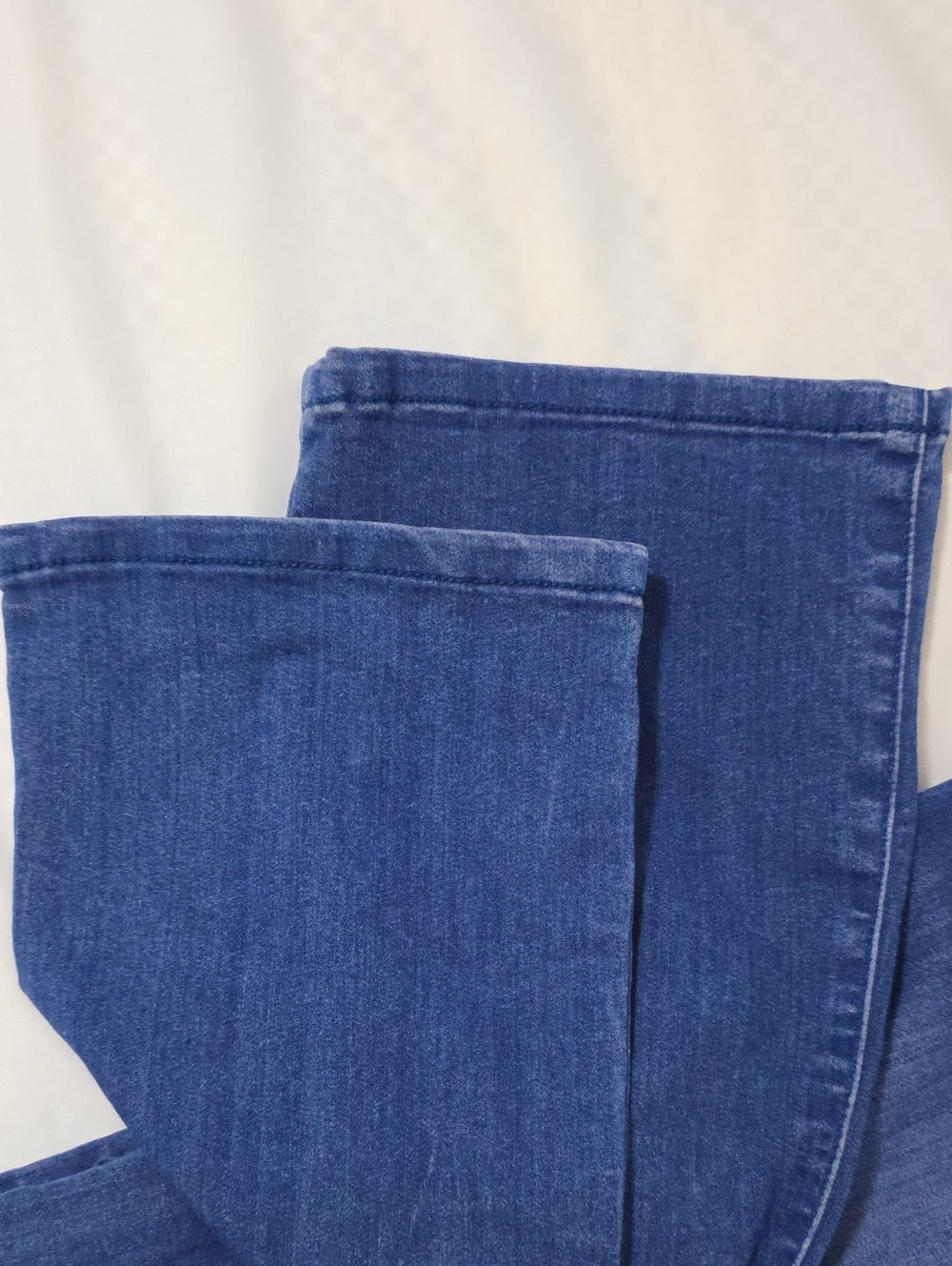 Guess Mid Rise Bootcut Jeans - Picture 5 of 8